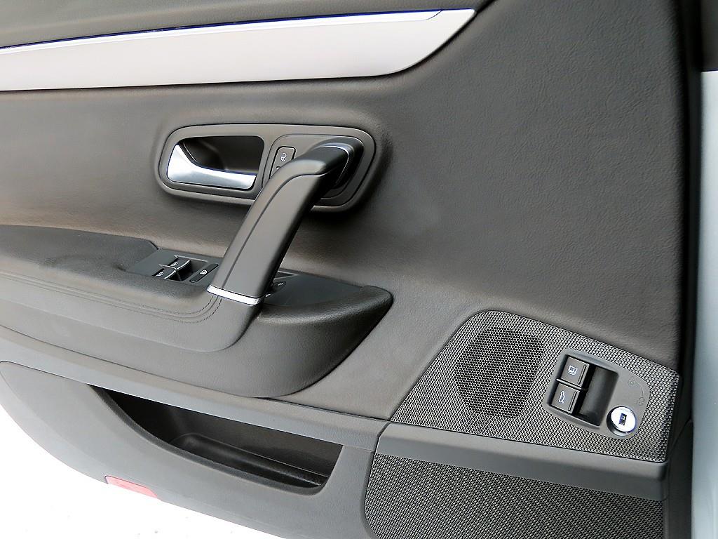 Volkswagen CC - Vista 11