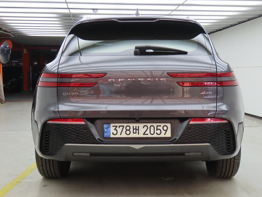 Genesis GV70 - Vista 4