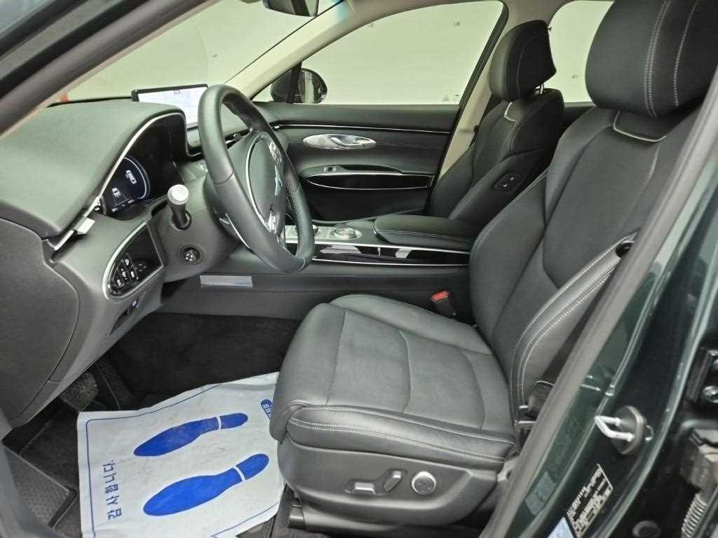 Genesis GV70 - Vista 11