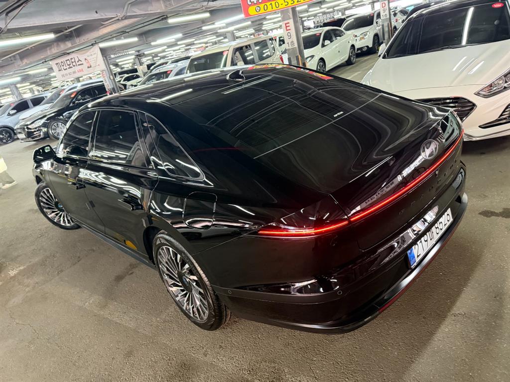 HYUNDAI Grandeur - Vista 6