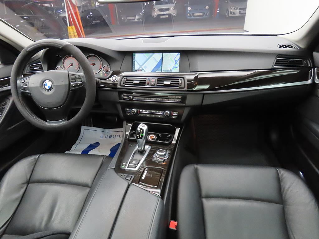 BMW 5 Series - Vista 5