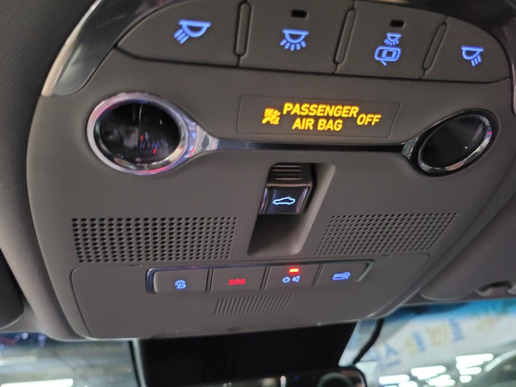 HYUNDAI Grandeur - Vista 12