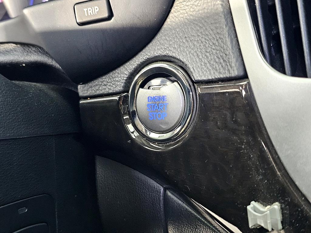 HYUNDAI Avante 2012 Plateado - Importación desde Corea - HF Imports Iquique - Foto 16