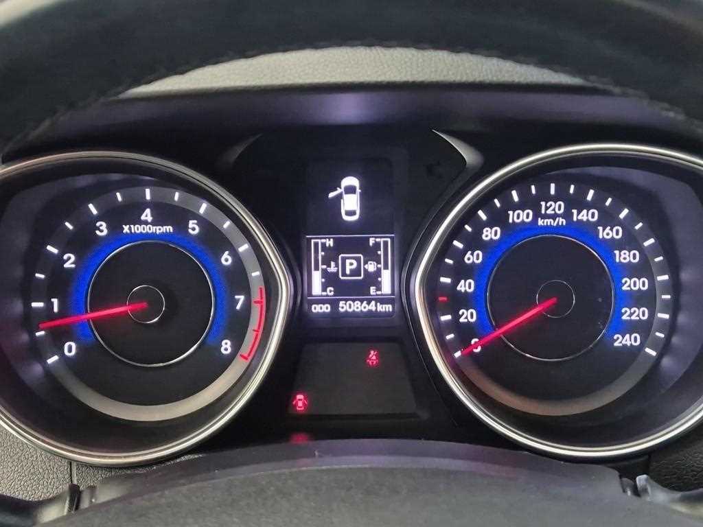 HYUNDAI Avante - Vista 6