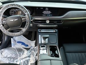 Genesis G90 - Vista 10