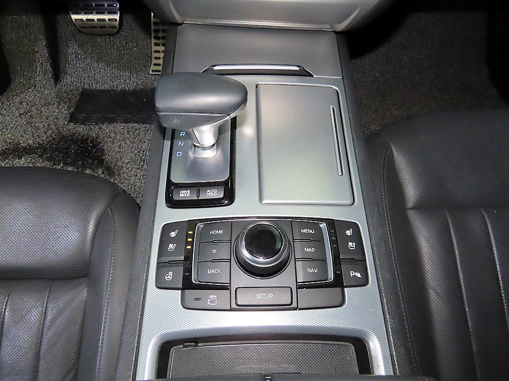 Genesis G80 - Vista 12