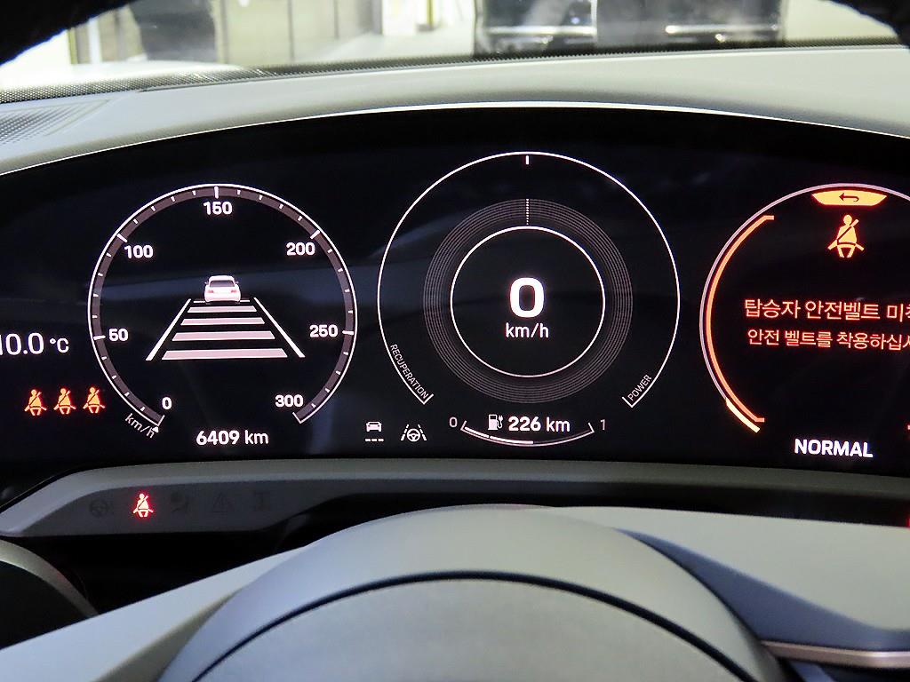 Porsche Taycan - Vista 9