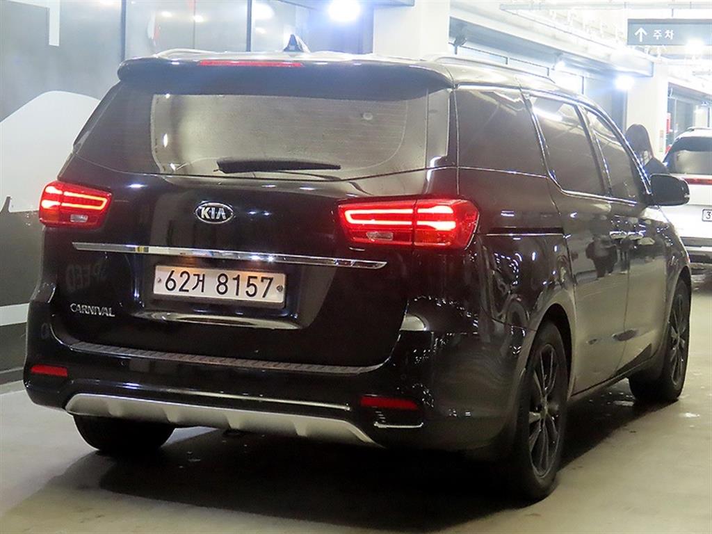 KIA Carnival - Vista 4