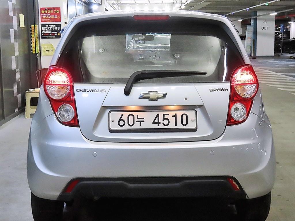 Chevrolet Spark - Vista 5