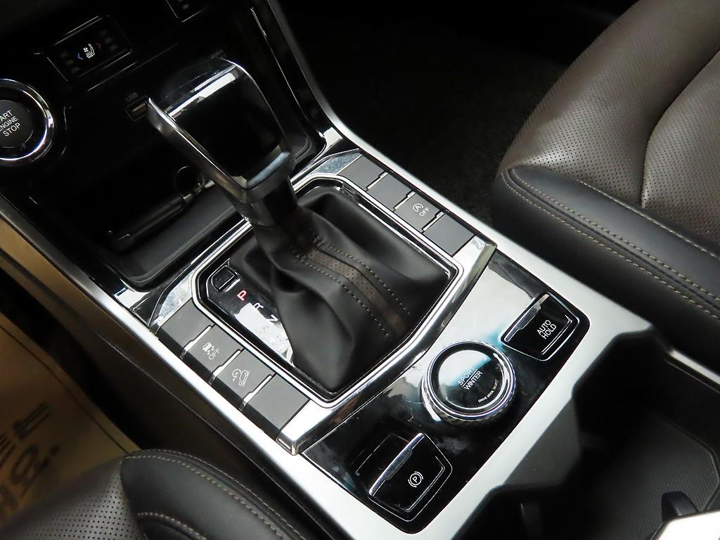 Ssangyong Korando - Vista 10