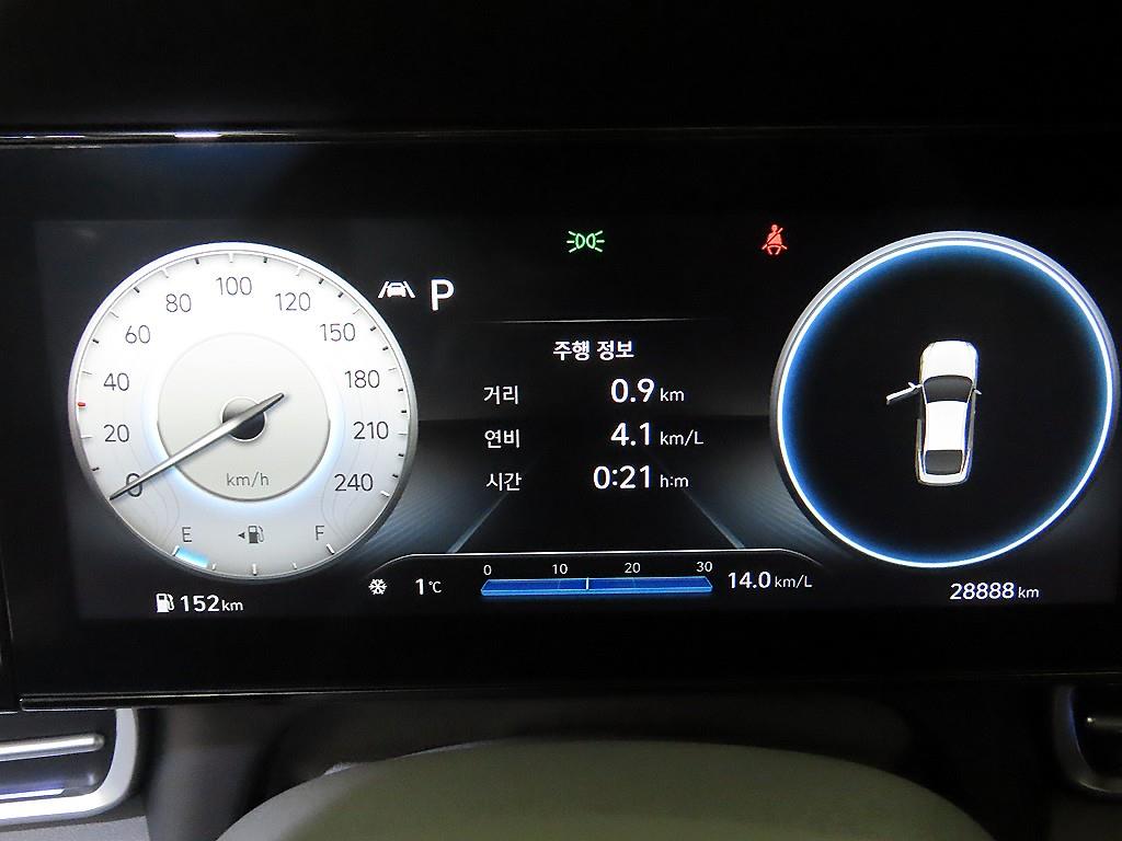 HYUNDAI Avante - Vista 9