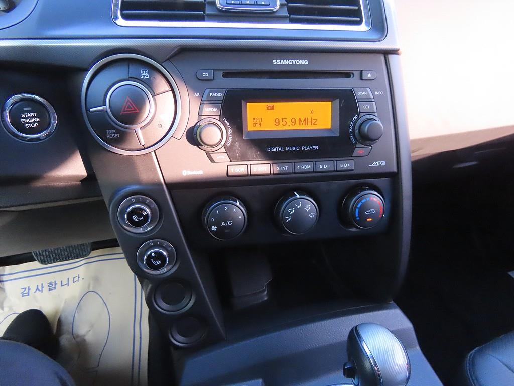 Ssangyong Korando - Vista 12