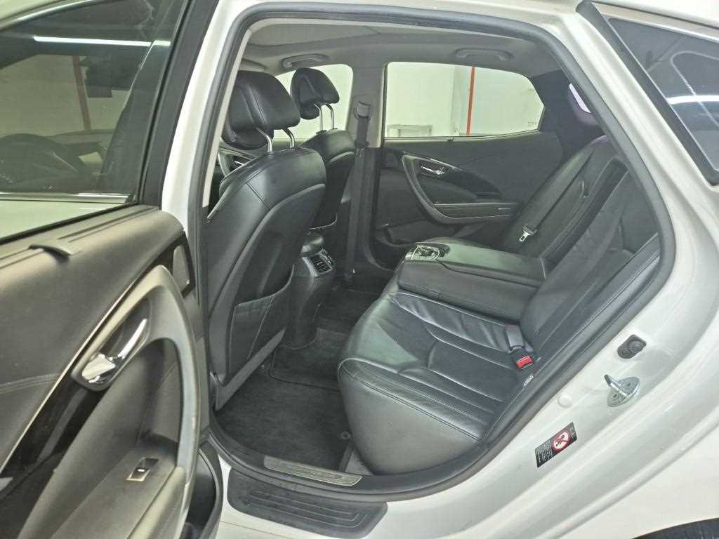 HYUNDAI Grandeur - Vista 12