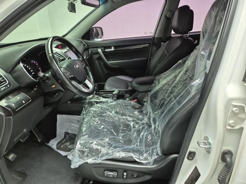 KIA Sorento - Vista 11