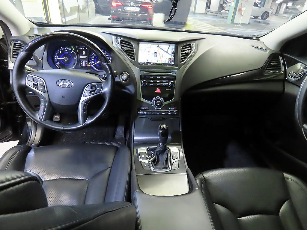 HYUNDAI Grandeur - Vista 10