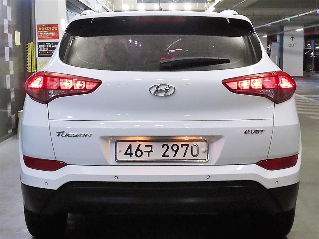 HYUNDAI Tucson - Vista 5