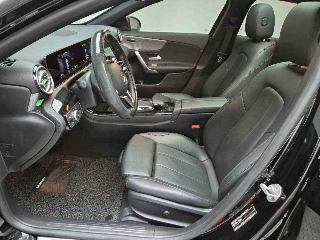 Mercedes Benz A Class - Vista 11