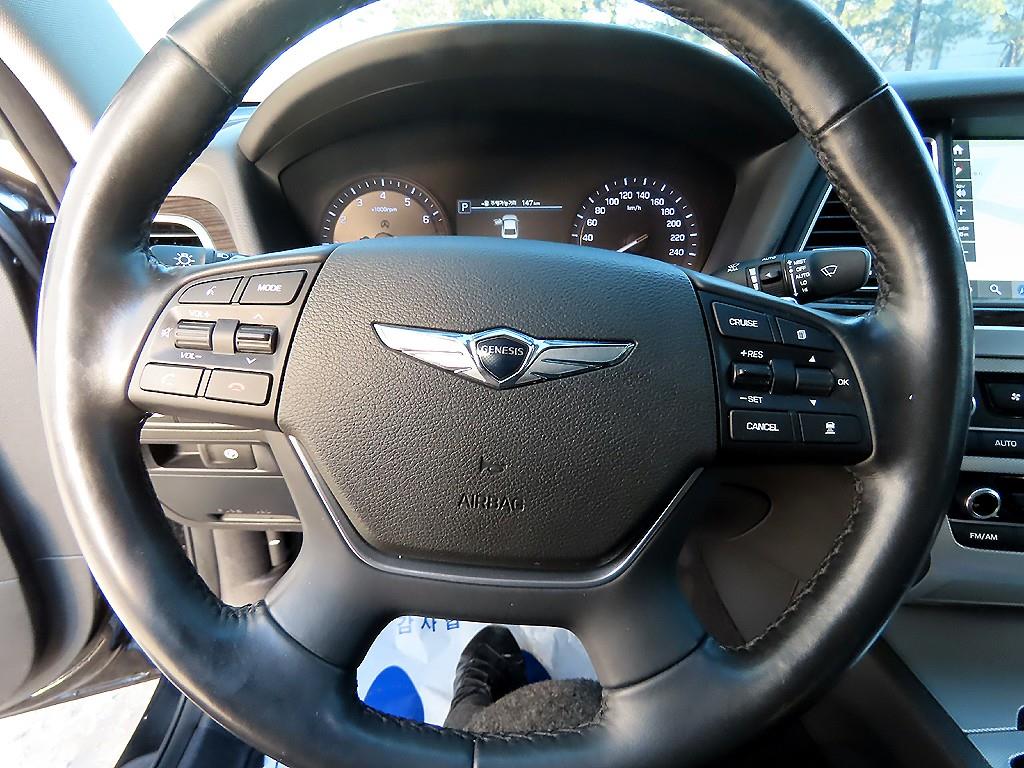 Genesis G80 - Vista 8