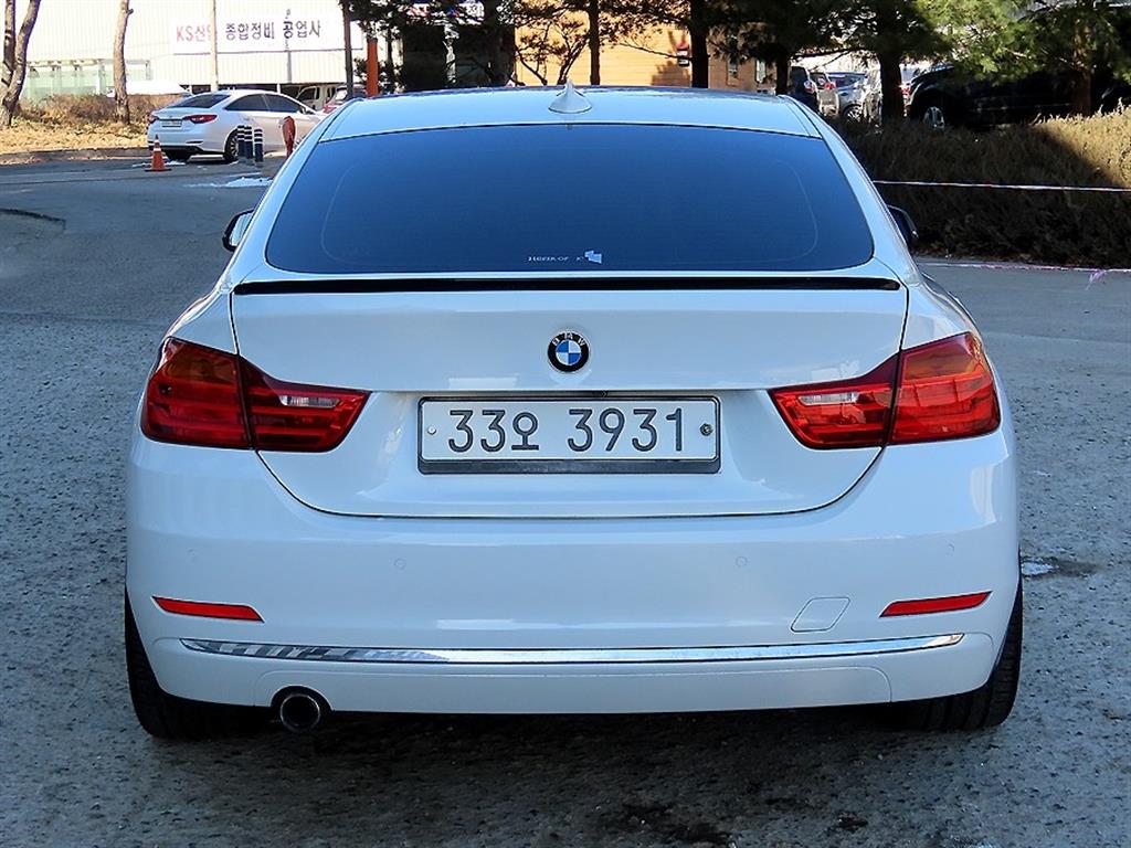 BMW 4 Series - Vista 4