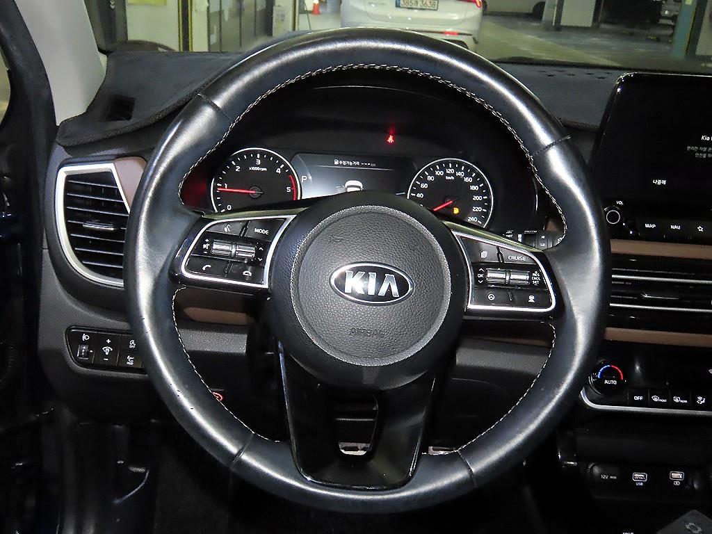 KIA Seltos - Vista 8