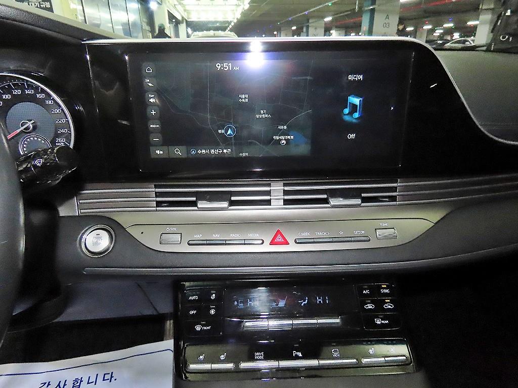 HYUNDAI Grandeur - Vista 11