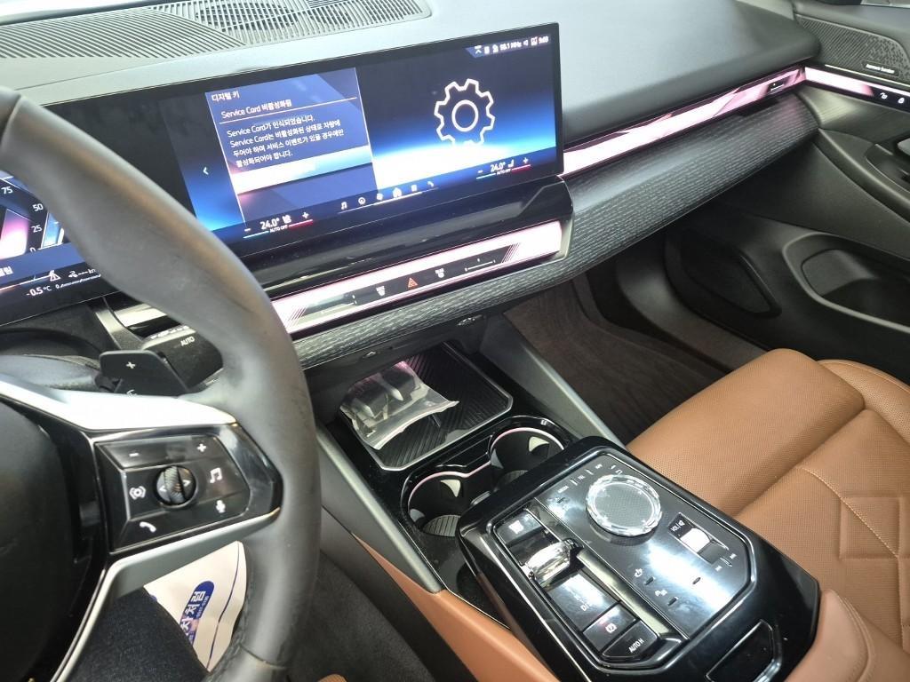 BMW 5 Series - Vista 10