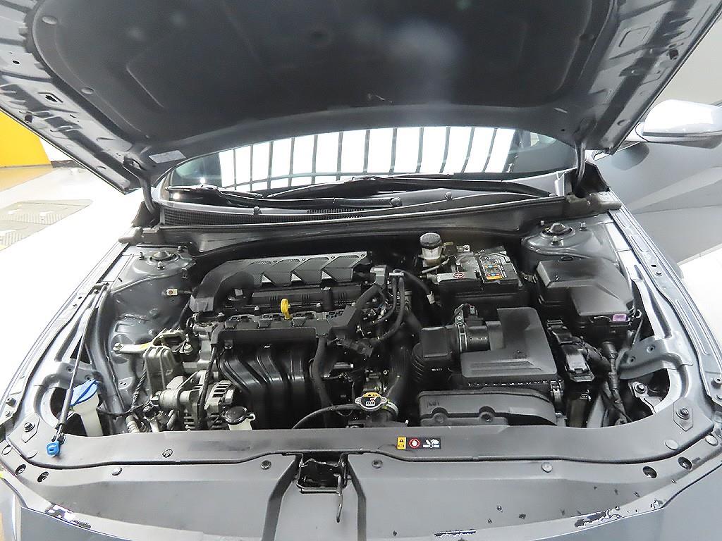 HYUNDAI Avante 2024 Gris - Importación desde Corea - HF Imports Iquique - Foto 8