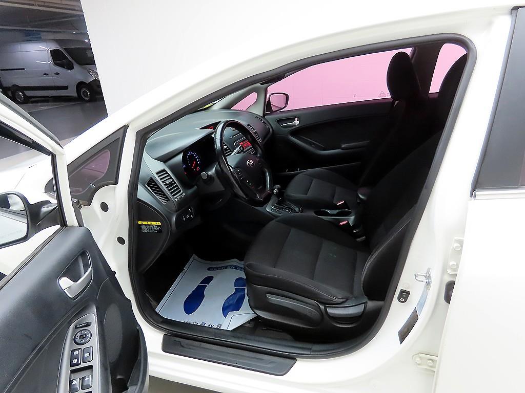 KIA K3 2013 Blanco - Importación desde Corea - HF Imports Iquique - Foto 14