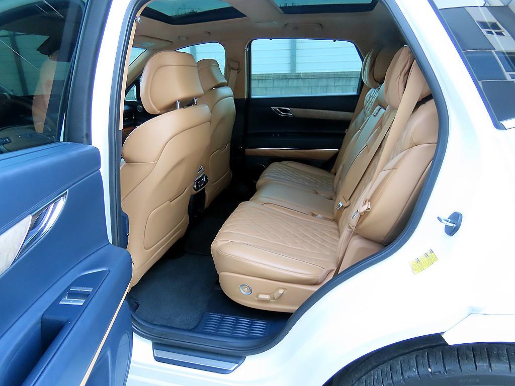 Genesis GV80 - Vista 6