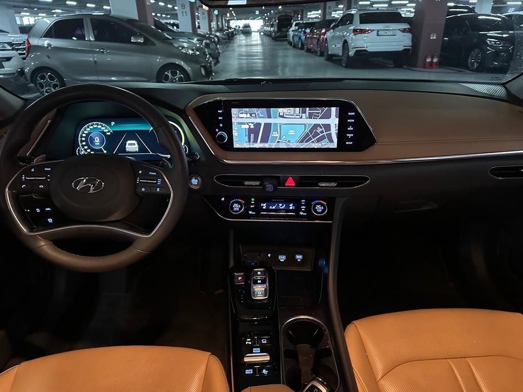 HYUNDAI Sonata - Vista 5