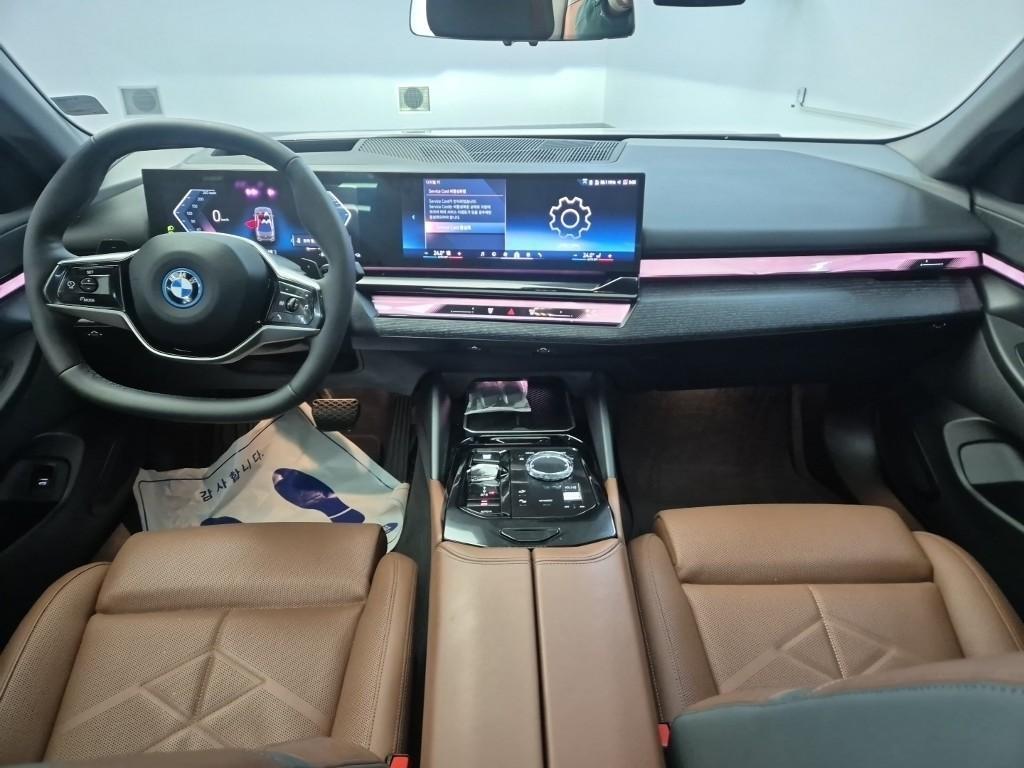 BMW 5 Series - Vista 7