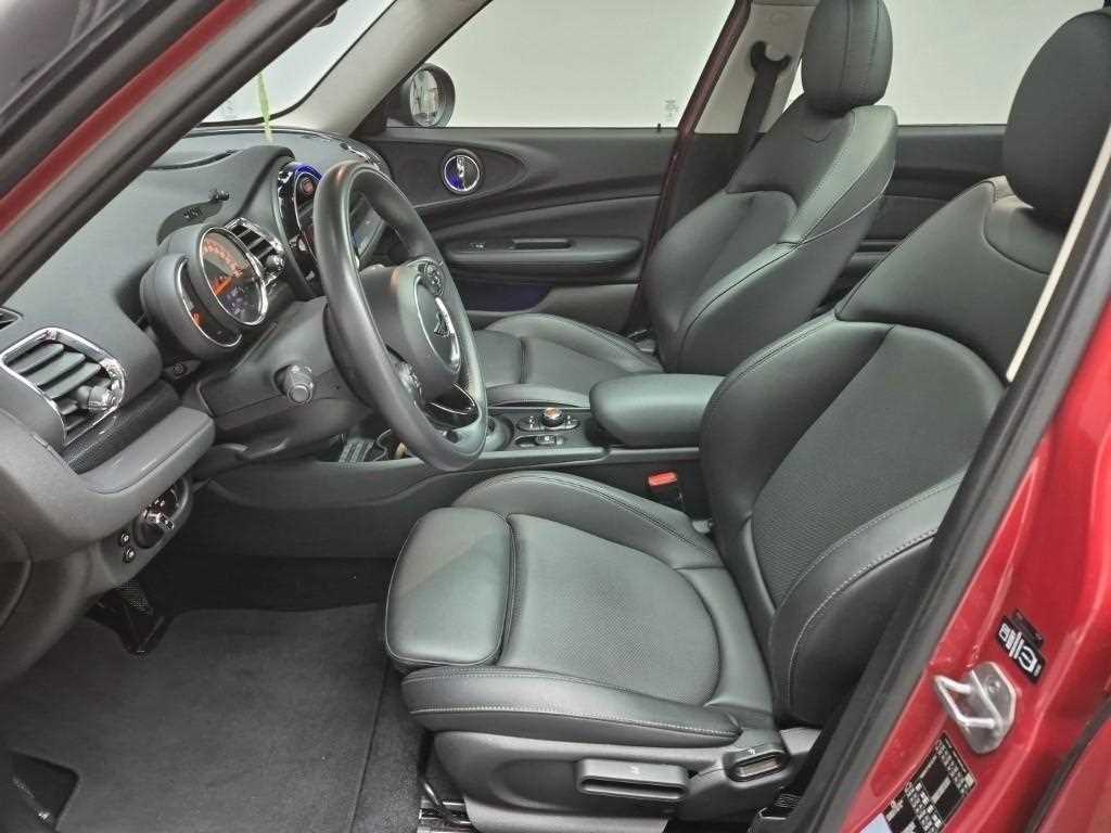 Mini Clubman - Vista 11