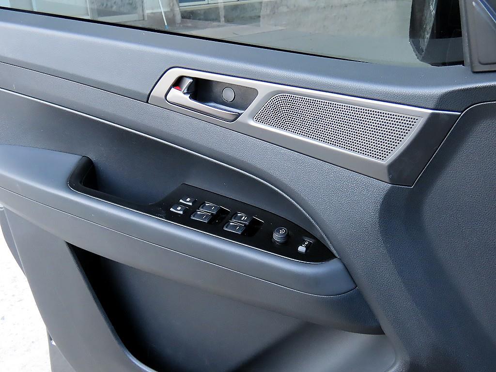 Ssangyong Rexton - Vista 11