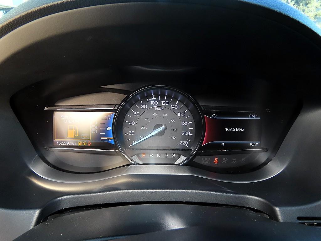 Ford Explorer - Vista 9