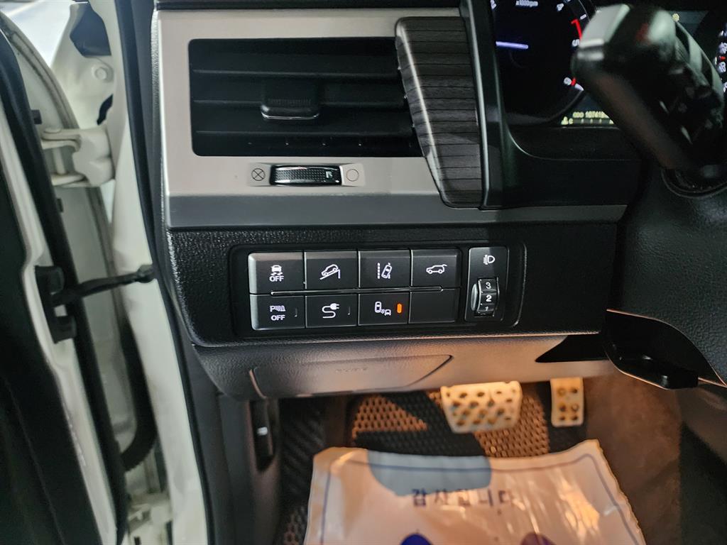 Ssangyong Rexton - Vista 9