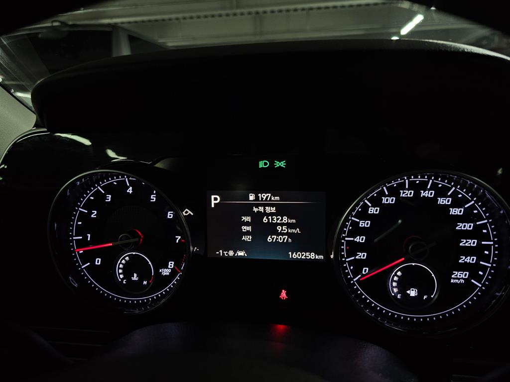 HYUNDAI Grandeur - Vista 12