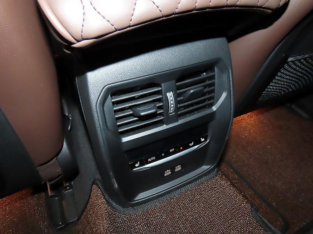 BMW i4 2023 - Importación desde Corea - HF Imports Iquique - Foto 16