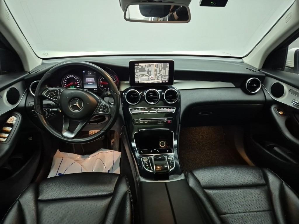 Mercedes Benz GLC Class - Vista 8