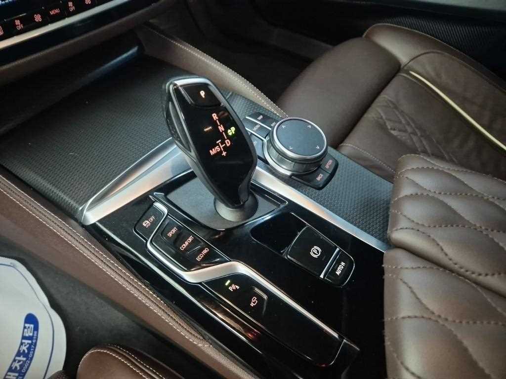 BMW 5 Series - Vista 8