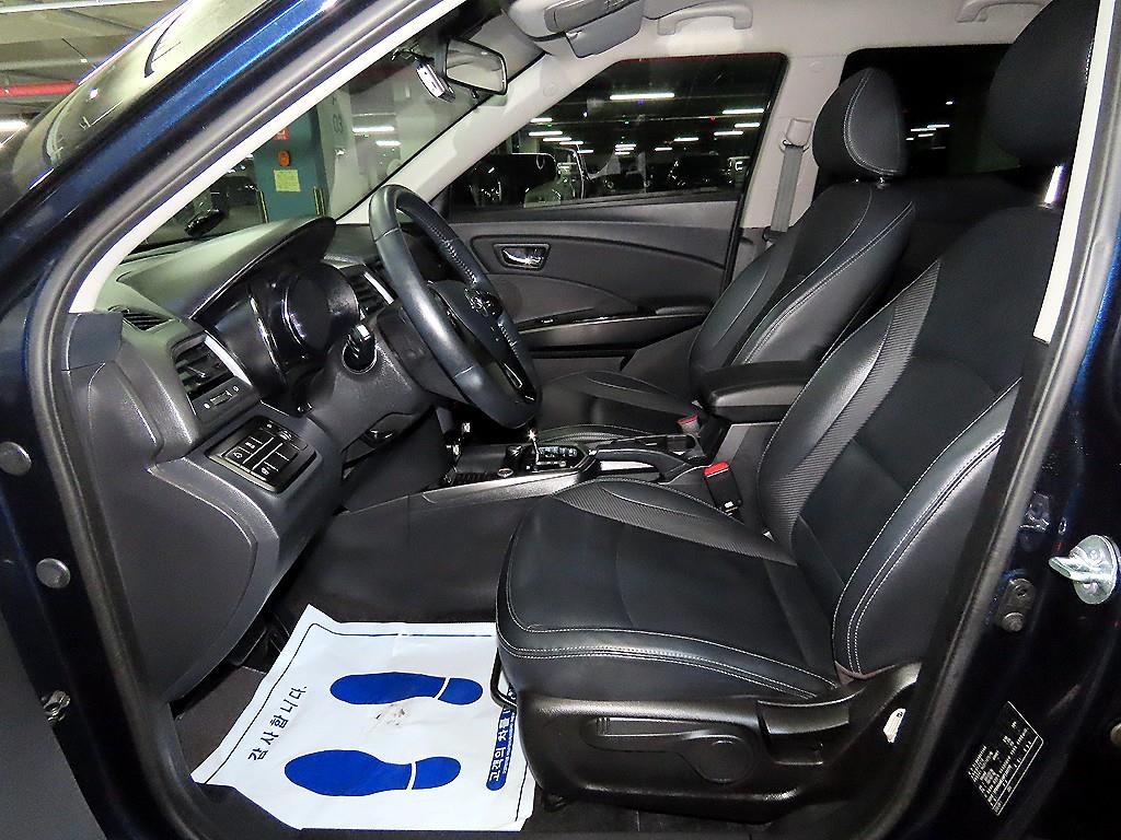 Ssangyong Tivoli - Vista 6