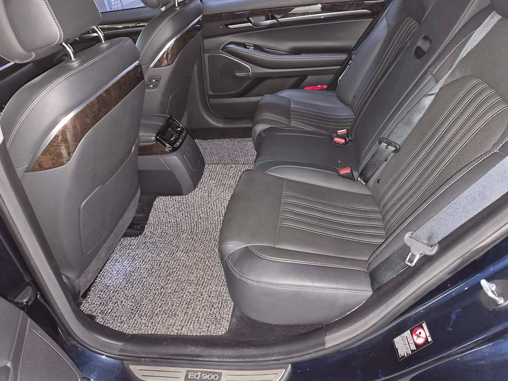 Genesis EQ900 - Vista 7