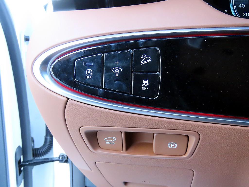 Genesis GV70 - Vista 12