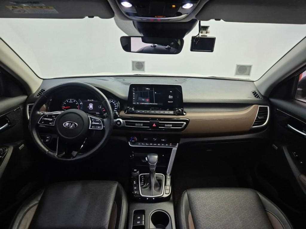 KIA Seltos - Vista 7