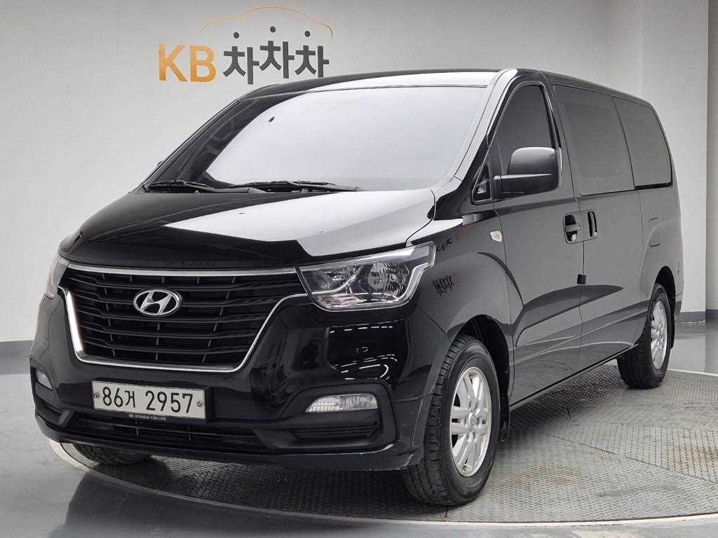 HYUNDAI Starex 2019 Negro - Importación desde Corea - HF Imports Iquique - Foto 1