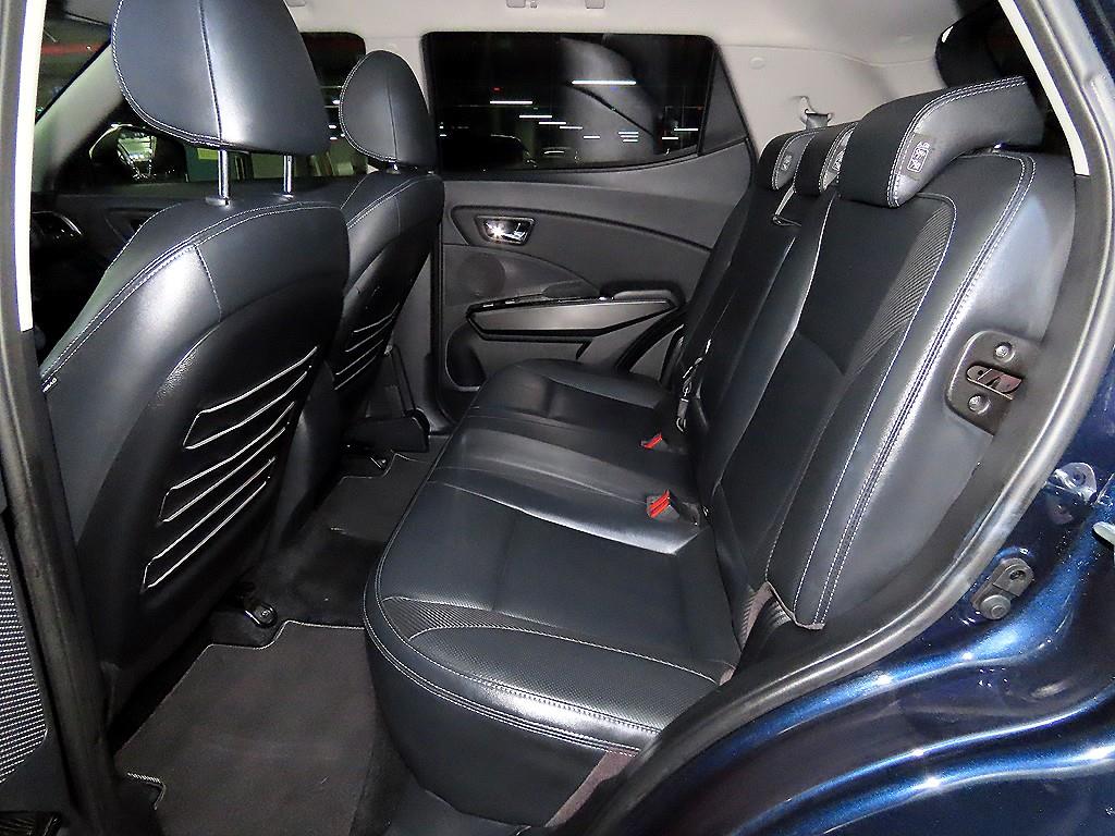 Ssangyong Tivoli - Vista 7
