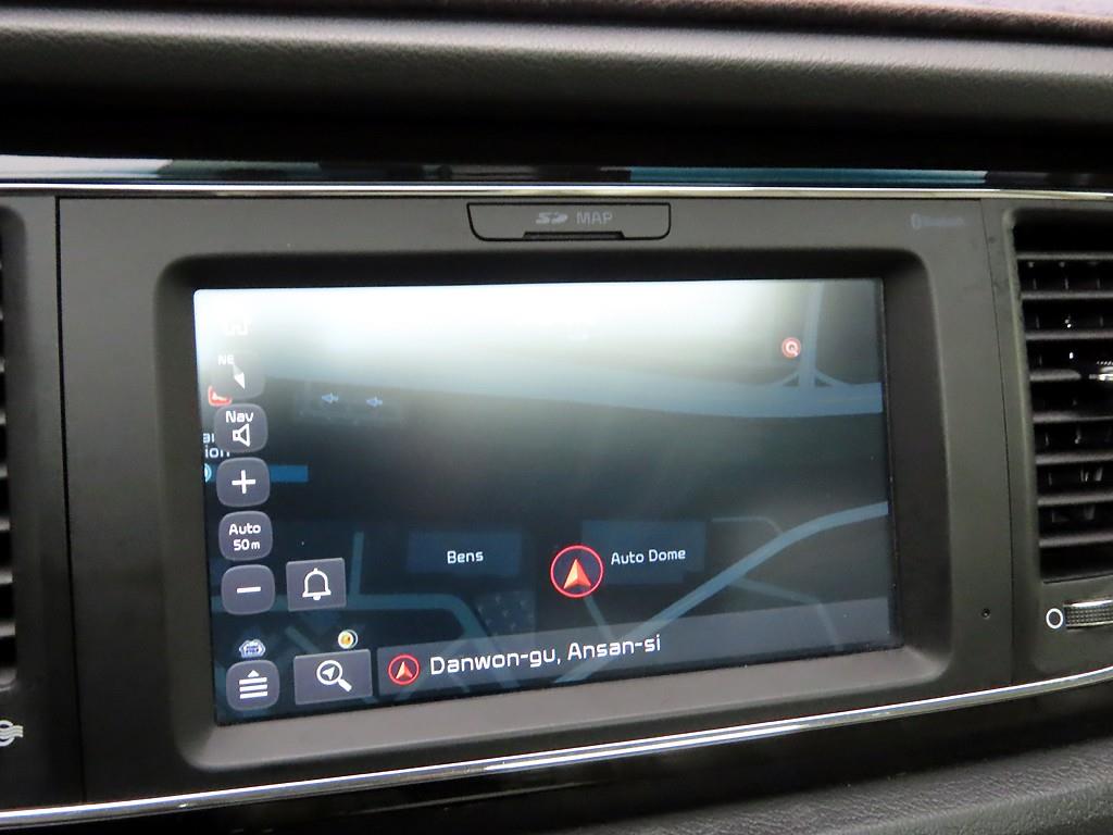 KIA Carnival - Vista 8