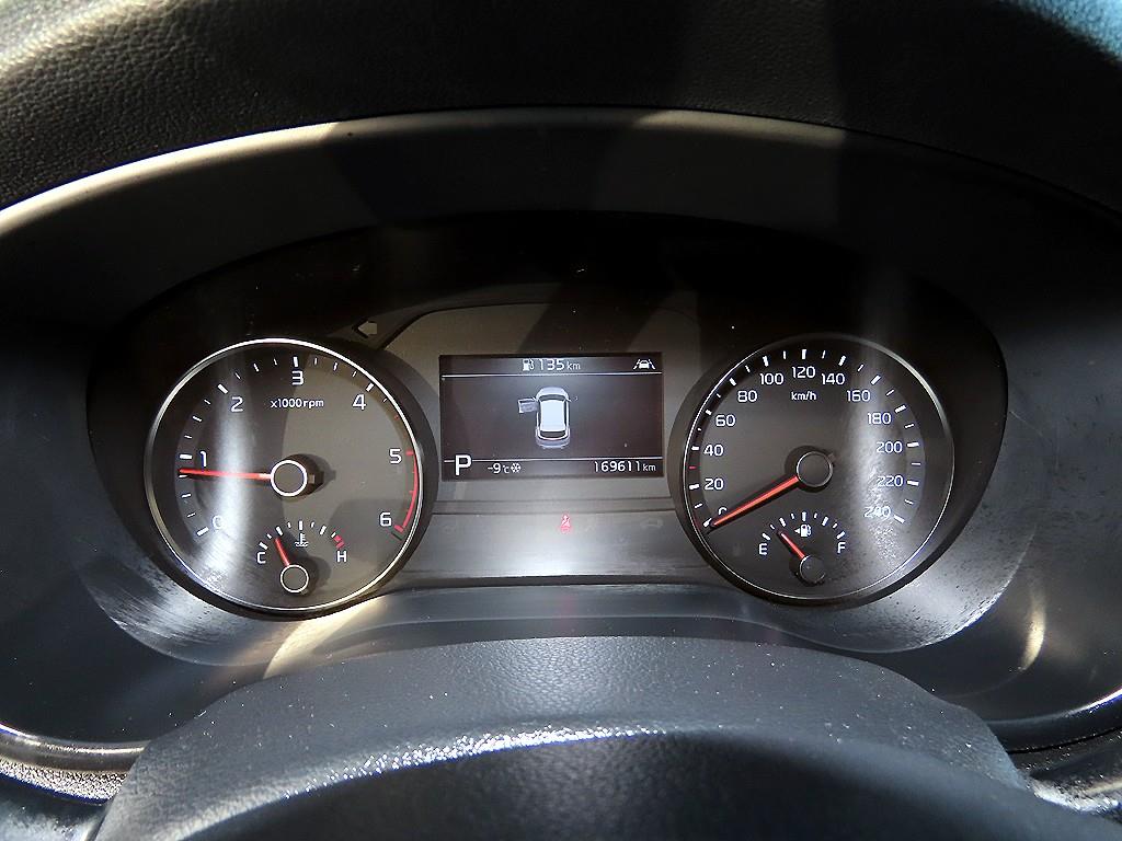 KIA Sportage - Vista 9