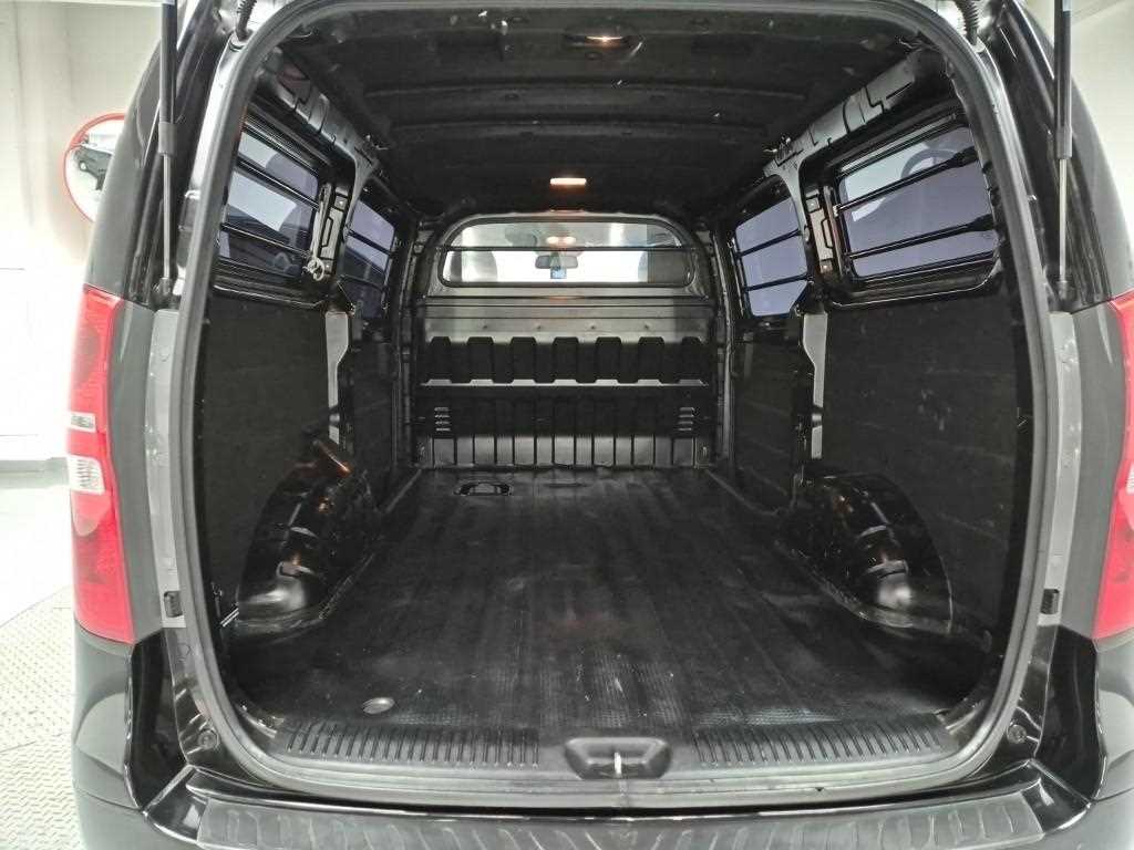 HYUNDAI Starex 2019 Negro - Importación desde Corea - HF Imports Iquique - Foto 16