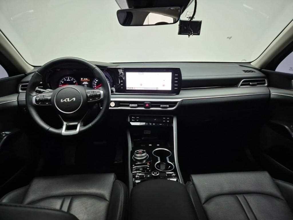 KIA K5 - Vista 7
