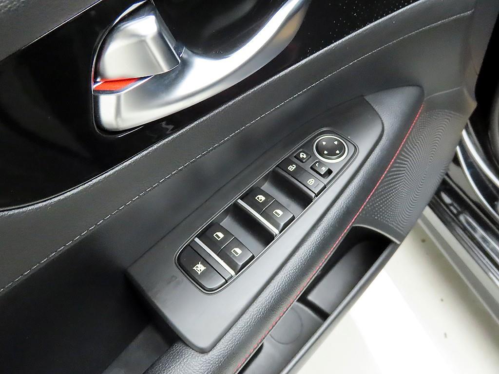 KIA K3 2024 Negro - Importación desde Corea - HF Imports Iquique - Foto 13